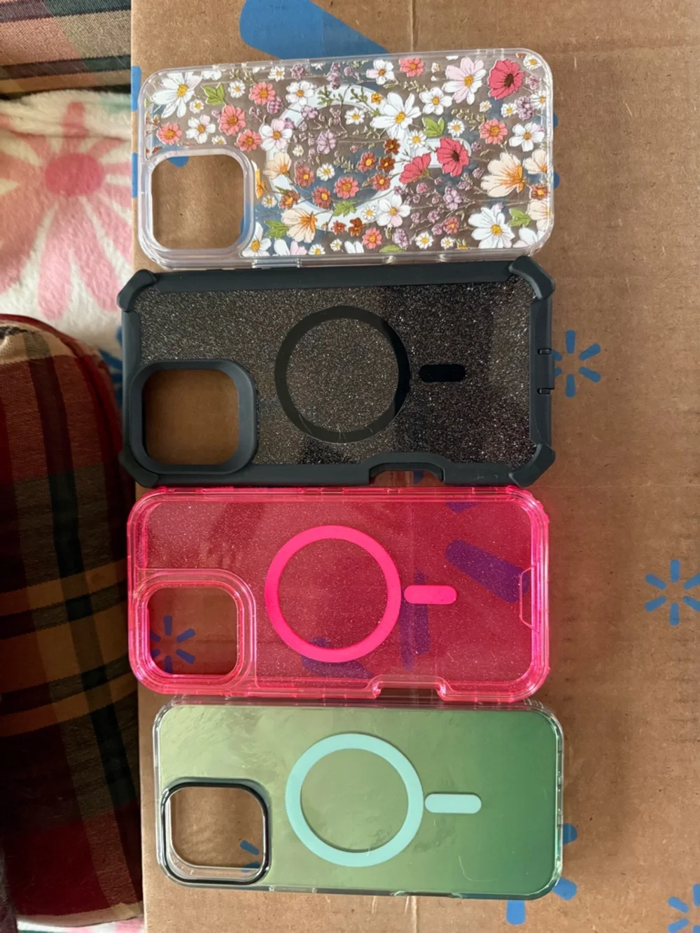 MagSafe-Compatible Protective Phone Case — Various options - Picture 4 of 4
